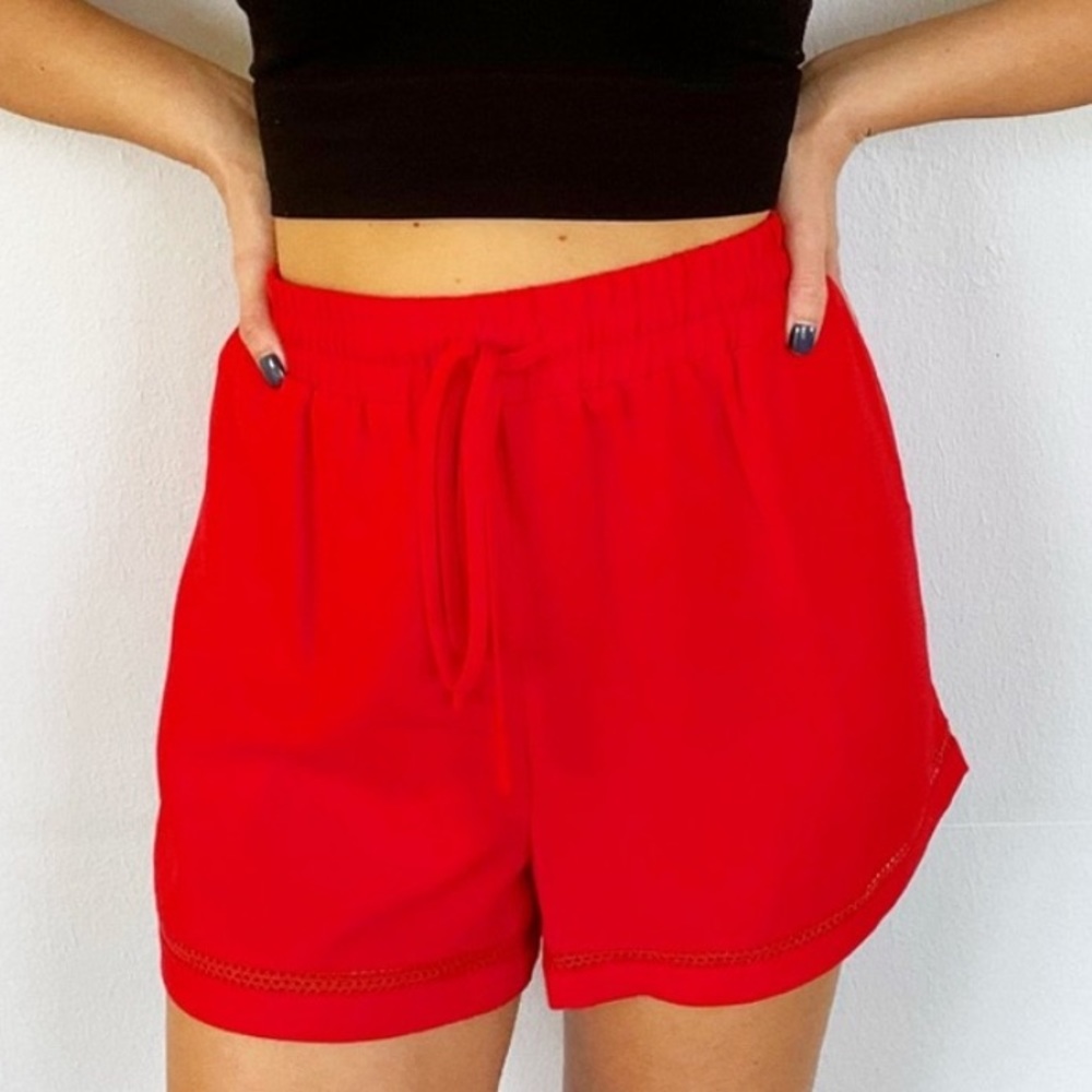 Gianni Bini orange cut out trim elastic pull on shorts size large